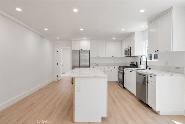2338 S Cloverdale Avenue, Los Angeles, CA 90016