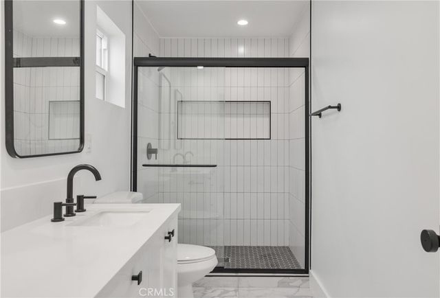 2338 S Cloverdale Avenue, Los Angeles, CA 90016