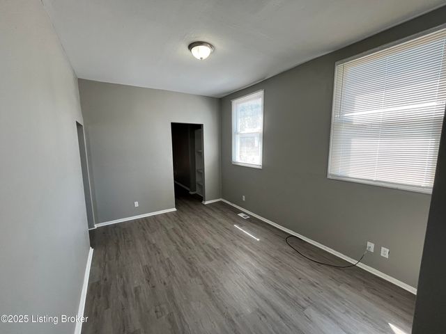 914 S Preston St, Louisville, KY 40203