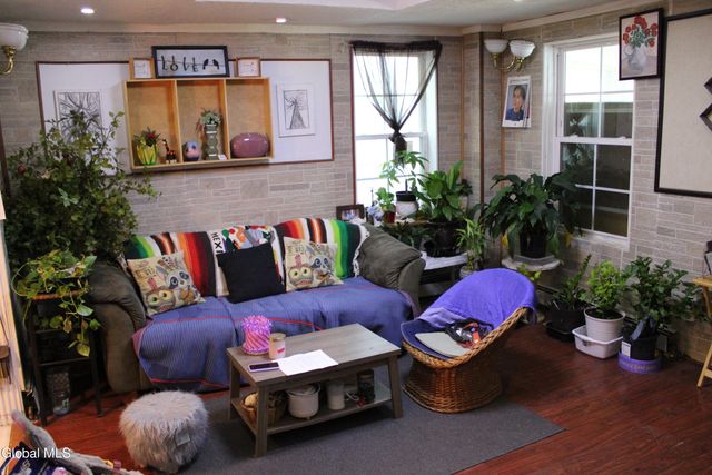 1576 4th Street, Rensselaer, NY 12144