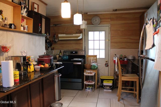 1576 4th Street, Rensselaer, NY 12144