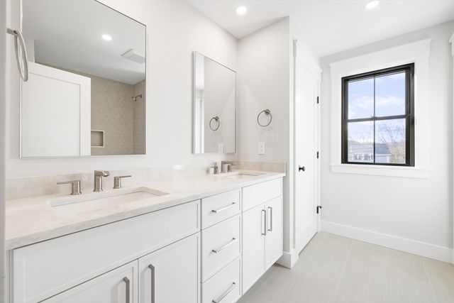 5 Bradford Road, Natick, MA 01760