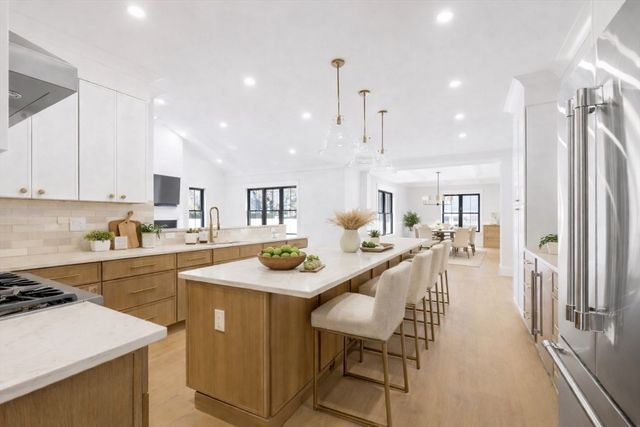 5 Bradford Road, Natick, MA 01760