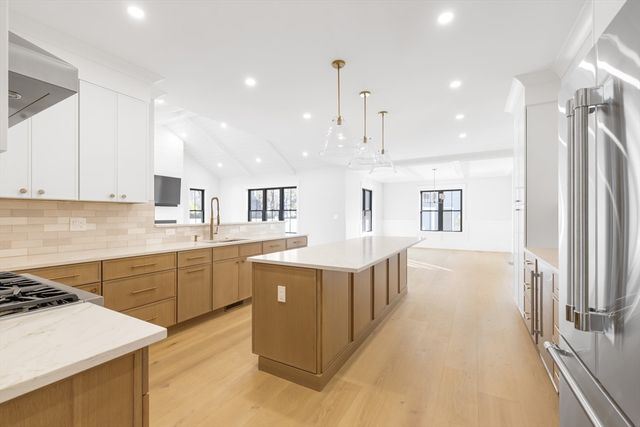 5 Bradford Road, Natick, MA 01760