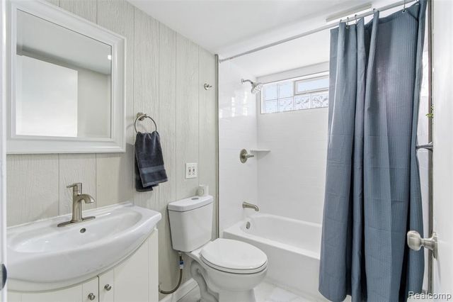 17714 Salem Street, Detroit, MI 48219