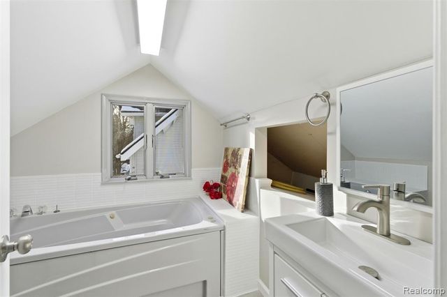 17714 Salem Street, Detroit, MI 48219