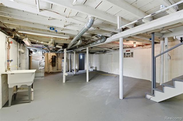 17714 Salem Street, Detroit, MI 48219