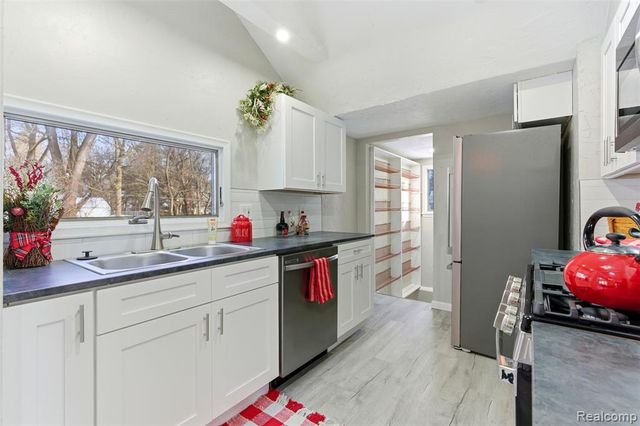 17714 Salem Street, Detroit, MI 48219