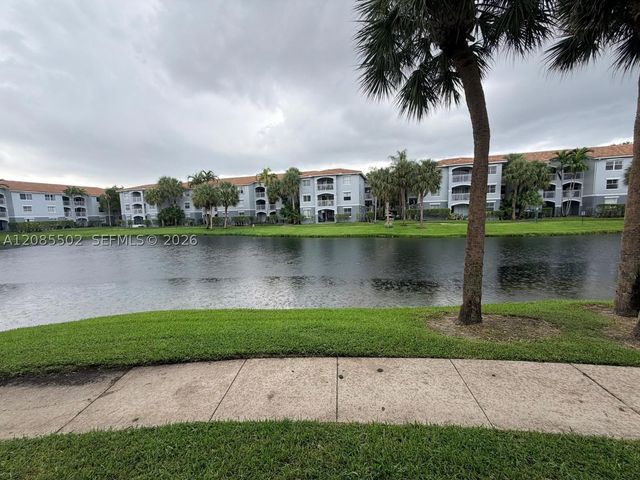 9645 NW 1st Ct 1-110, Pembroke Pines, FL 33024