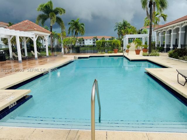 9645 NW 1st Ct 1-110, Pembroke Pines, FL 33024