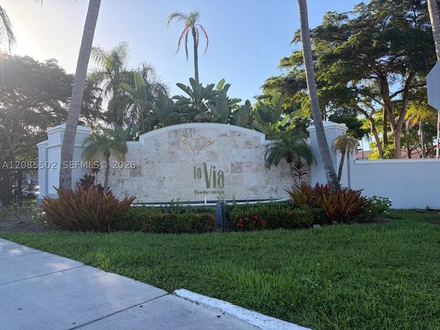 9645 NW 1st Ct 1-110, Pembroke Pines, FL 33024