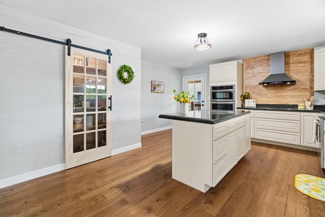 1464 Hawk Ridge Road, London, KY 40741