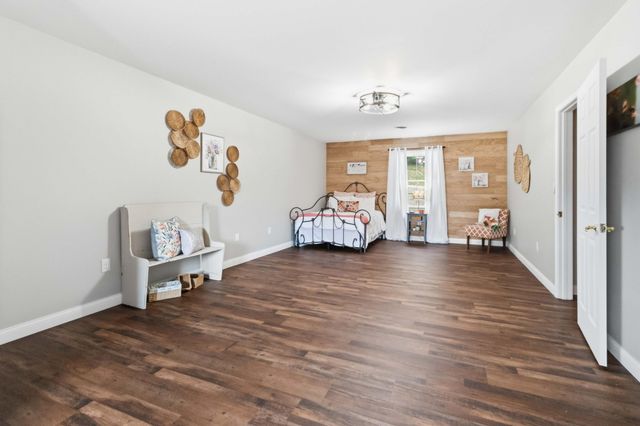 1464 Hawk Ridge Road, London, KY 40741