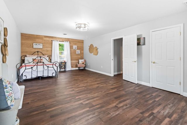 1464 Hawk Ridge Road, London, KY 40741