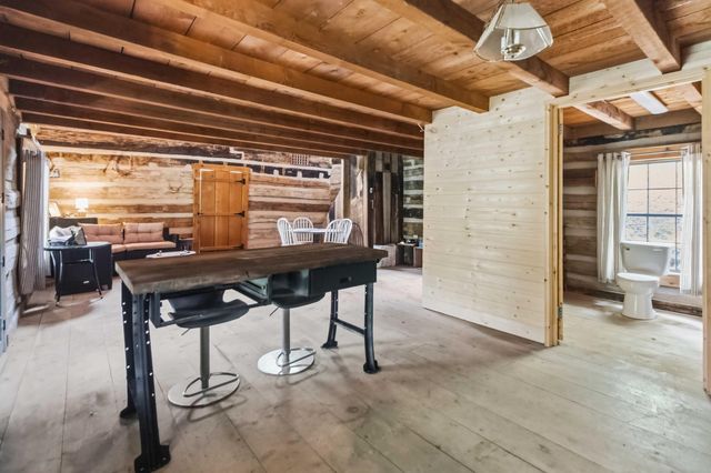 1464 Hawk Ridge Road, London, KY 40741