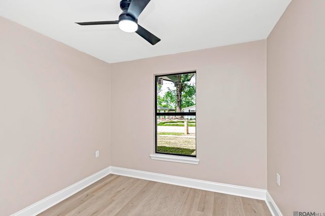 7224 Poinsetta Drive, Baton Rouge, LA 70812