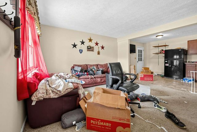 112 Valley Brook, Frankfort, KY 40601