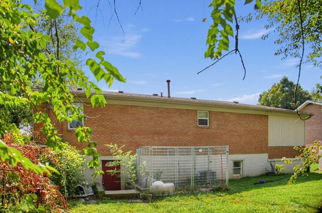 112 Valley Brook, Frankfort, KY 40601