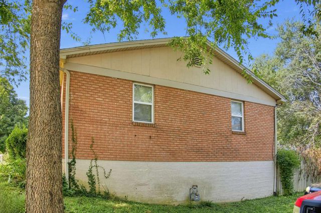 112 Valley Brook, Frankfort, KY 40601
