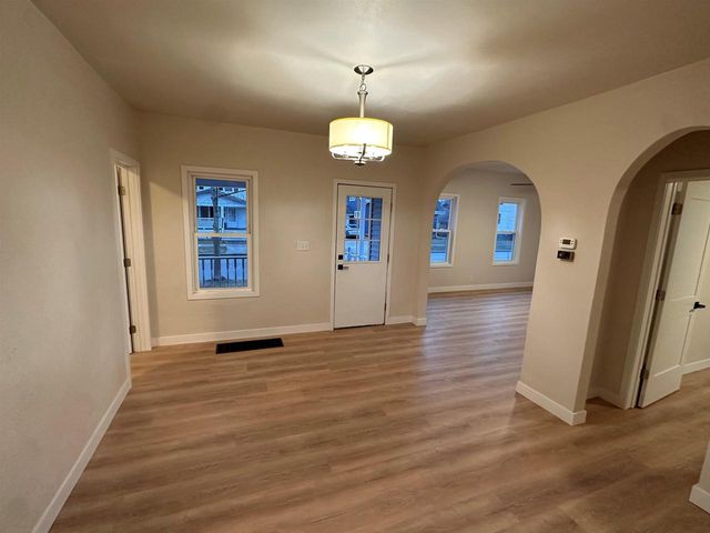 314 E WINNEBAGO STREET, Appleton, WI 54911