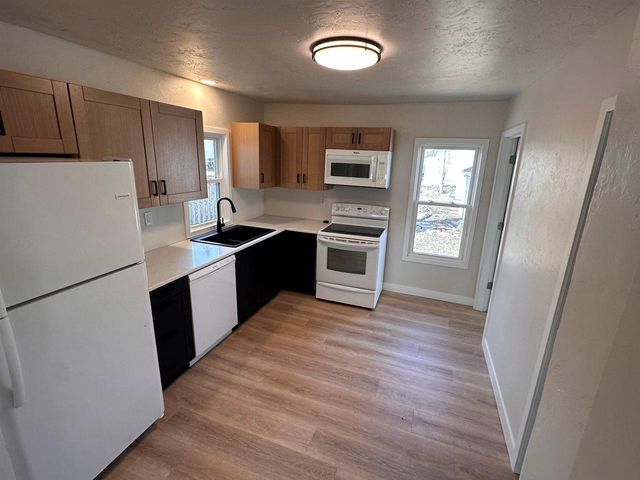 314 E WINNEBAGO STREET, Appleton, WI 54911