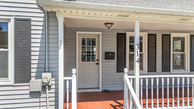 314 E WINNEBAGO STREET, Appleton, WI 54911