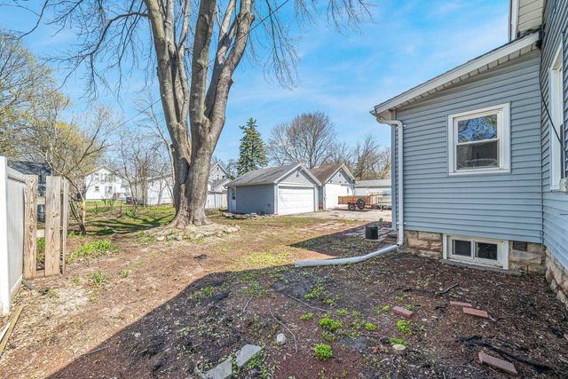 314 E WINNEBAGO STREET, Appleton, WI 54911