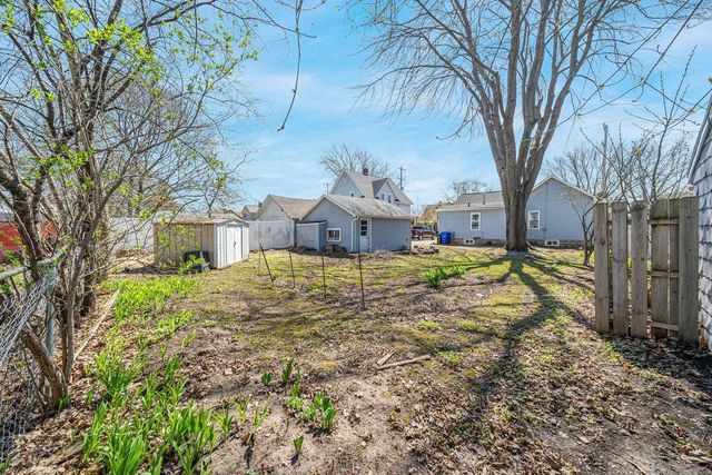 314 E WINNEBAGO STREET, Appleton, WI 54911