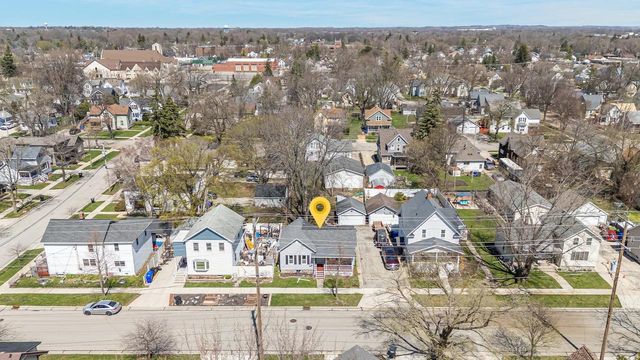 314 E WINNEBAGO STREET, Appleton, WI 54911