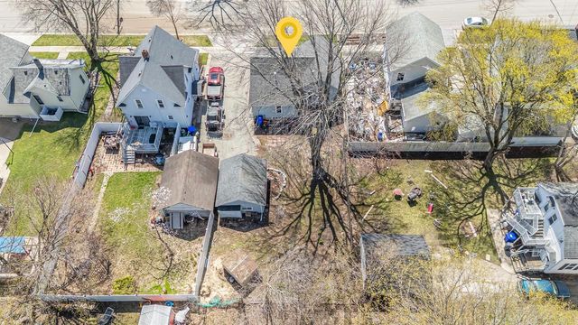 314 E WINNEBAGO STREET, Appleton, WI 54911