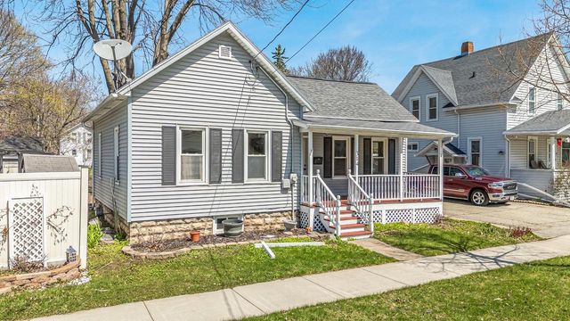 314 E WINNEBAGO STREET, Appleton, WI 54911