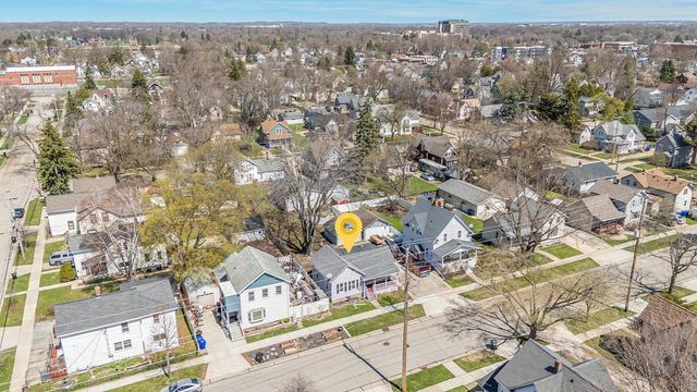 314 E WINNEBAGO STREET, Appleton, WI 54911