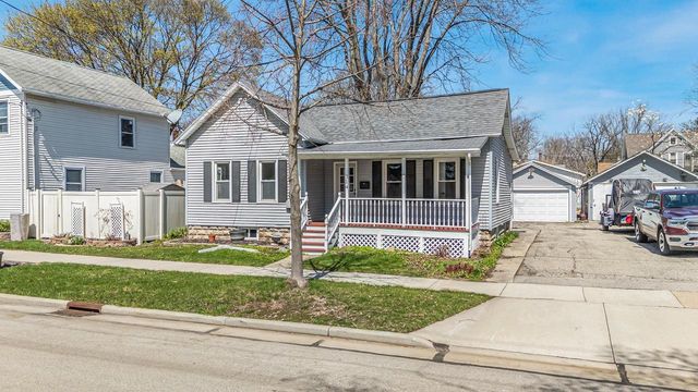 314 E WINNEBAGO STREET, Appleton, WI 54911