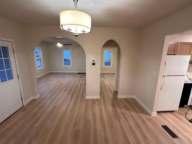 314 E WINNEBAGO STREET, Appleton, WI 54911