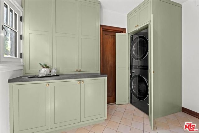 1159 S Sierra Bonita Avenue, Los Angeles, CA 90019