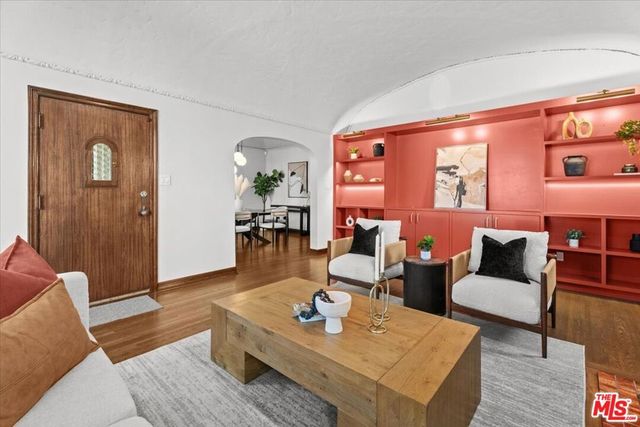 1159 S Sierra Bonita Avenue, Los Angeles, CA 90019