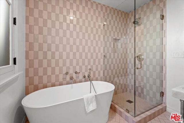 1159 S Sierra Bonita Avenue, Los Angeles, CA 90019