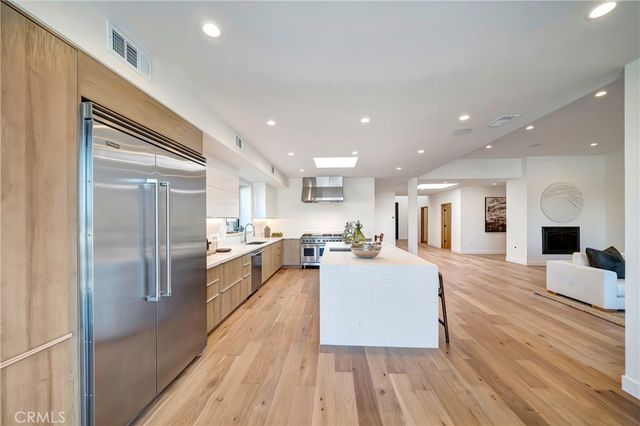 24247 Park Granada, Calabasas, CA 91302