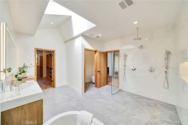24247 Park Granada, Calabasas, CA 91302