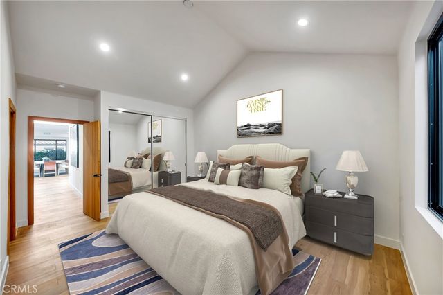 24247 Park Granada, Calabasas, CA 91302