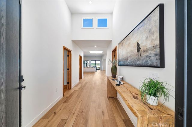 24247 Park Granada, Calabasas, CA 91302