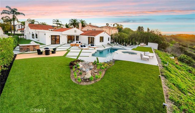 24247 Park Granada, Calabasas, CA 91302