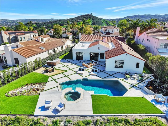 24247 Park Granada, Calabasas, CA 91302