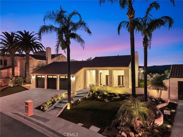 24247 Park Granada, Calabasas, CA 91302