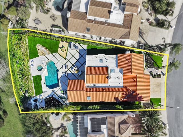 24247 Park Granada, Calabasas, CA 91302