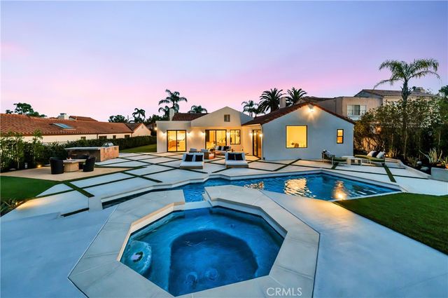 24247 Park Granada, Calabasas, CA 91302