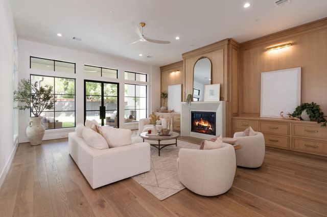 830 Azalea Street, Houston, TX 77018