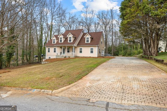 1605 Pinebrook Drive, Griffin, GA 30224