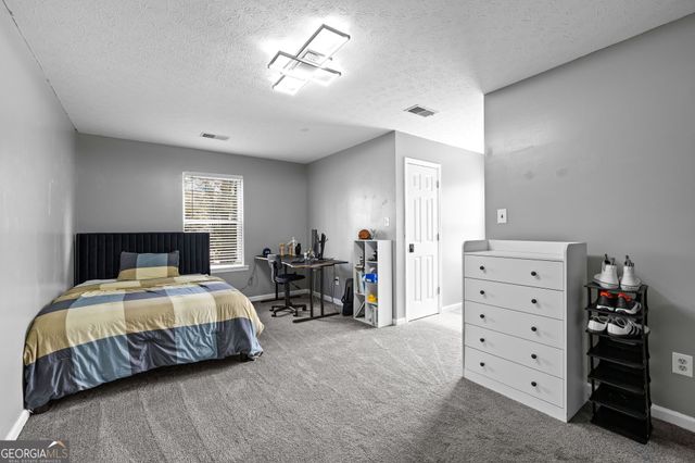 1605 Pinebrook Drive, Griffin, GA 30224