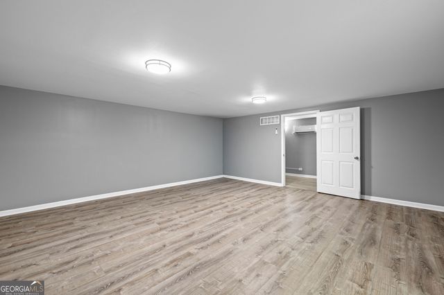 1605 Pinebrook Drive, Griffin, GA 30224